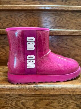 UGG Classic Clear Boot Hot Pink Clear Shearling Rain Boot womens size 8